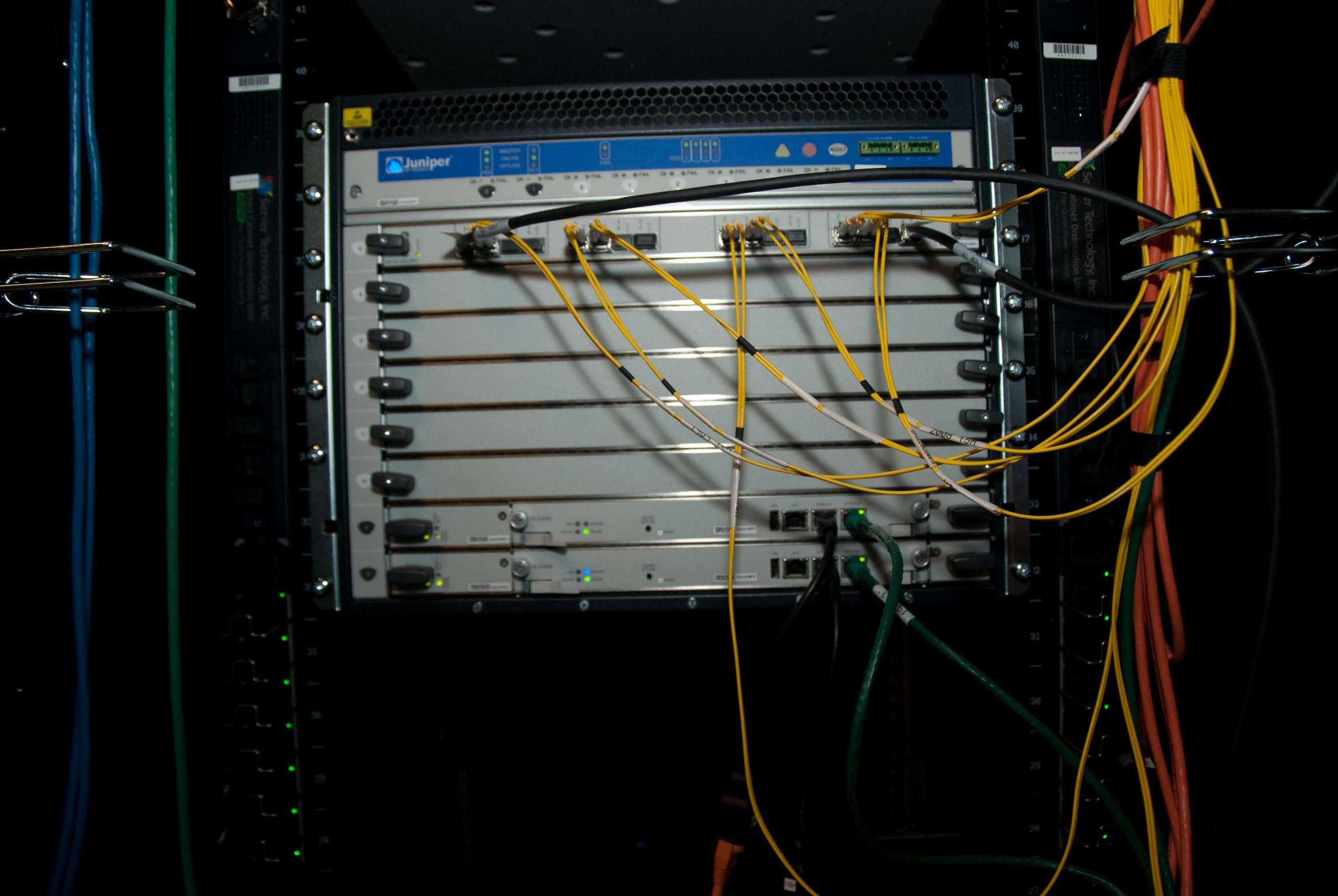 طراحی Security Zone و Policy در Juniper SRX؛ از trust و untrust تا Rule قابل دفاع