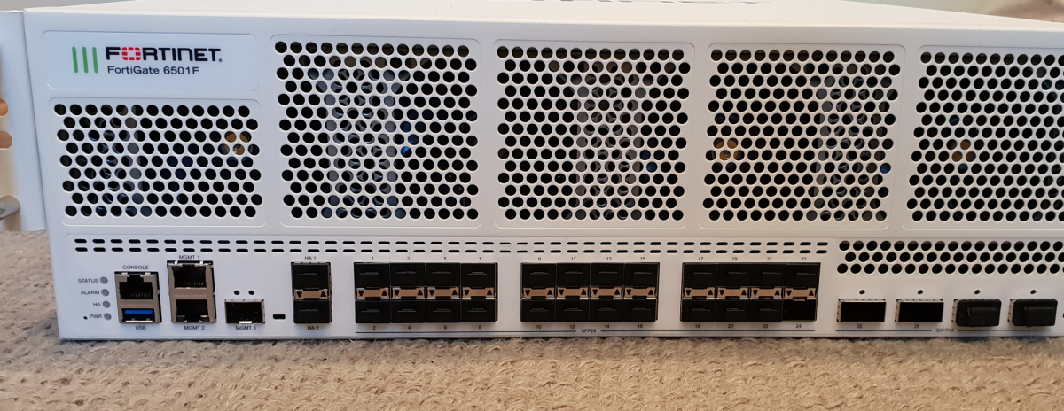Security Fabric برای شعب سازمانی؛ SD-WAN، VPN، لاگ و کنترل مرکزی