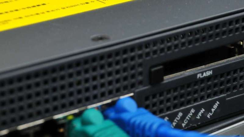 اجرای خودکار دستور در Cisco IOS با Kron Job